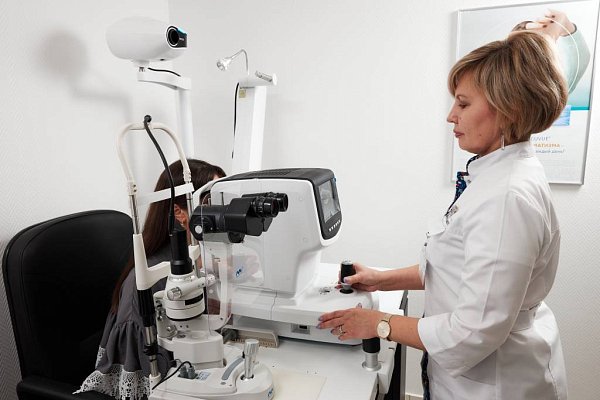 Безоперационная коррекция близорукости