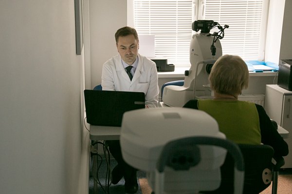 Обследование сетчатки глаза в Клинике микрохирургии «ГЛАЗ» им Федорова