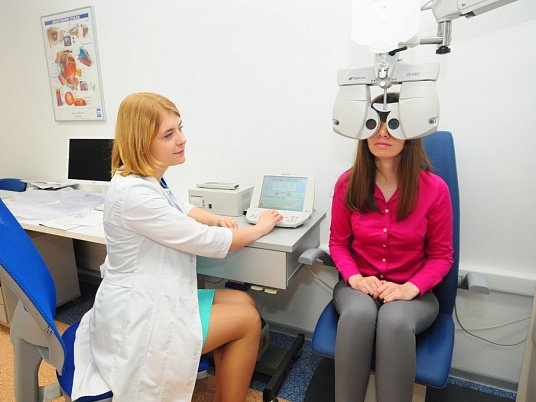 Какую строчку в таблице Сивцева надо разглядеть на приеме у офтальмолога? 